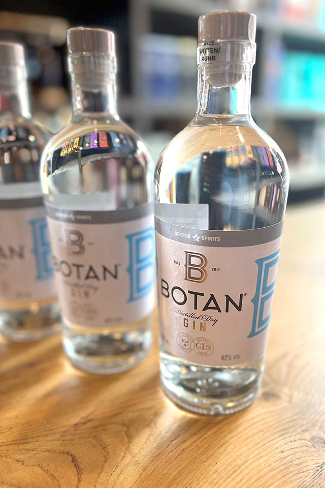 Foto von Botan Gin