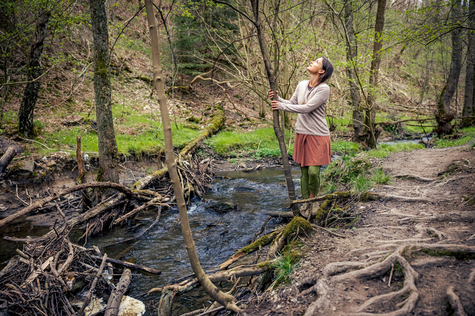 Judith van de Bruck im Wald (Foto: Martin Leclaire)