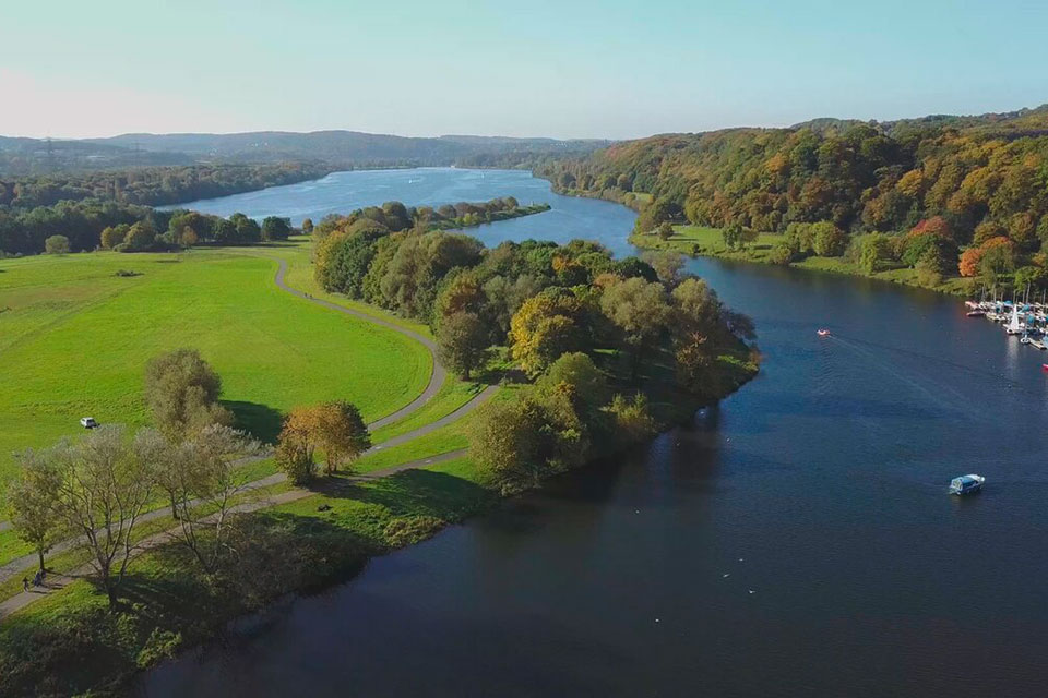 Der Kemnader See (Foto: Schmitt/DJI/Stadtmerketing Witten)