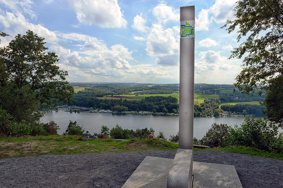 Die Korte-Klippe am Essener Baldeneysee (Foto: Elke Brochhagen, Stadt Essen) 