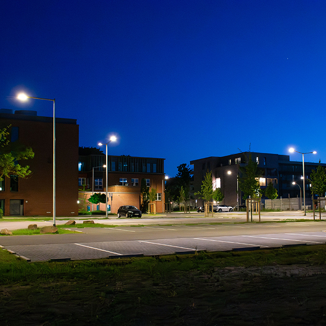 Beleuchtungsanlage auf dem Parkplatz der Ev. Hochschule