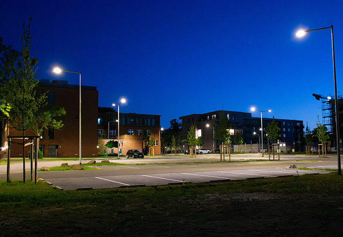 Beleuchtungsanlage auf dem Parkplatz der Ev. Hochschule