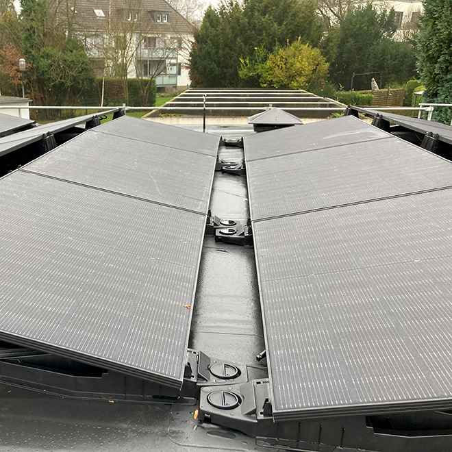 Solaranlagen auf einem Gebäudedach in Bochum