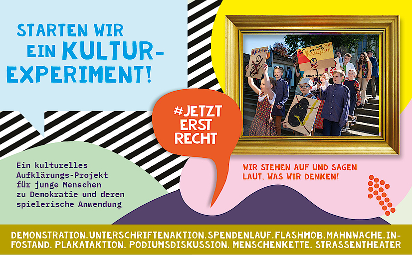 Kinder demonstrieren mit Schildern bei einem Kulturprojekt